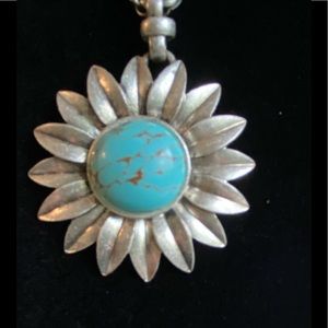 20 inch silver tone necklace. Faux turquoise.